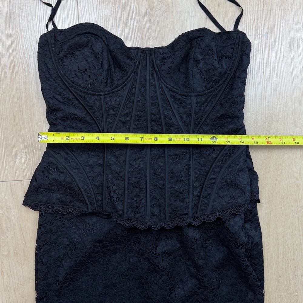 House of CB solaine Black lace Corset maxi dress, SIZE LARGE - Picture 7 of 8